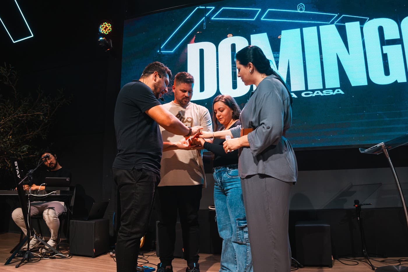 Momento do Culto de Domingo na Casa em 20 de setembro — foto 13